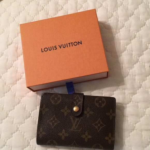 Louis Vuitton Handbags - Louis Vuitton wallet